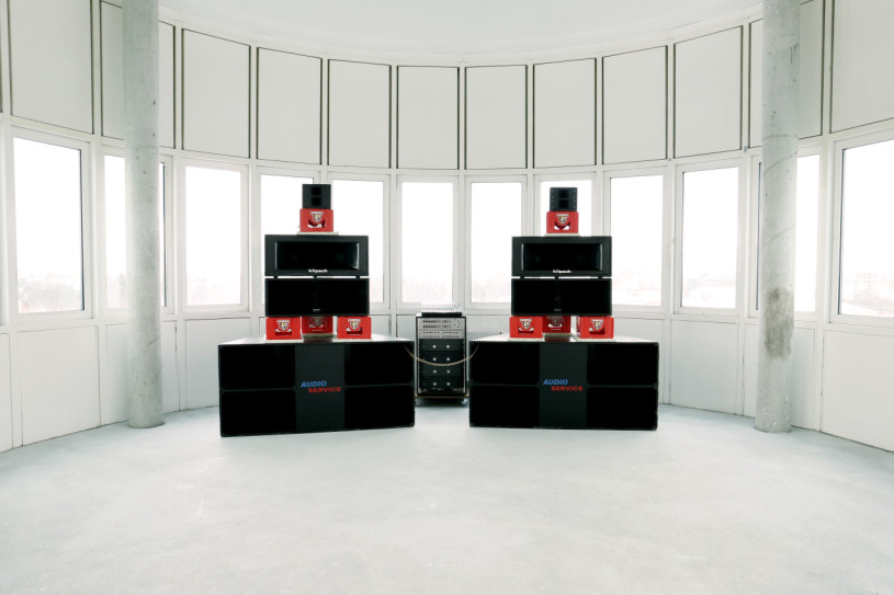 plush74 optionshaus galerij terras op de 8e verdieping voormalig arbeidscentrum 6