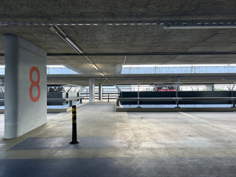 plush74 parkdeck hallen am borsigturm 17