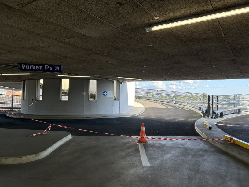 plush74 parkdeck hallen am borsigturm 43 (1)