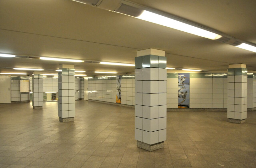 plush74 photo film event location germany berlin subway bhf strausberger 5