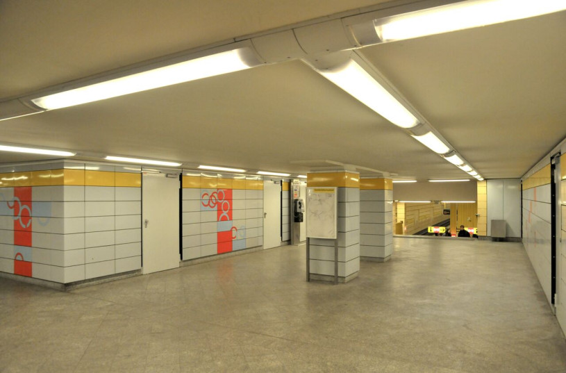 plush74 photo film event location germany berlin subway bhf weberwiese 2