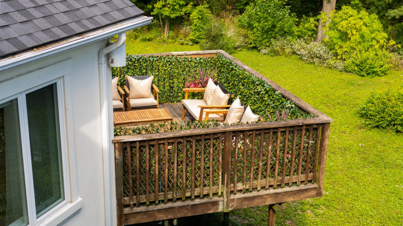 pluche74 foto film evenement locatie toronto stedelijk privé huis canada helder kleurrijk huis 13