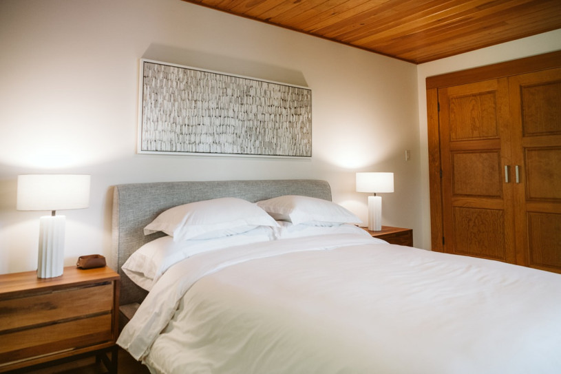 plush74 photo film location toronto lake house canada rustic forest private home 27