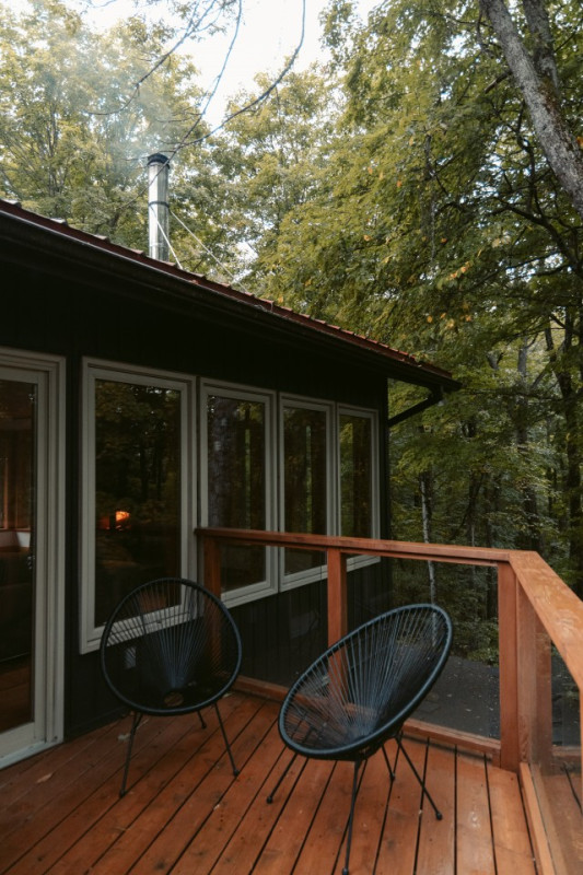 plush74 photo film location toronto lake house canada rustic forest private home 43