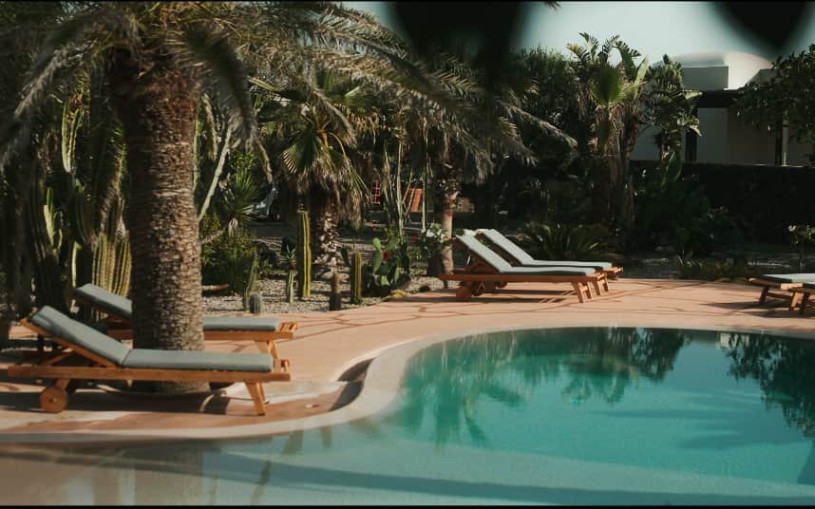 plush74 private island villa 2