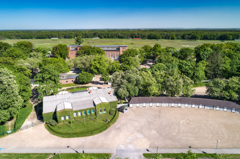 pluche74 renbaan berlijn 13