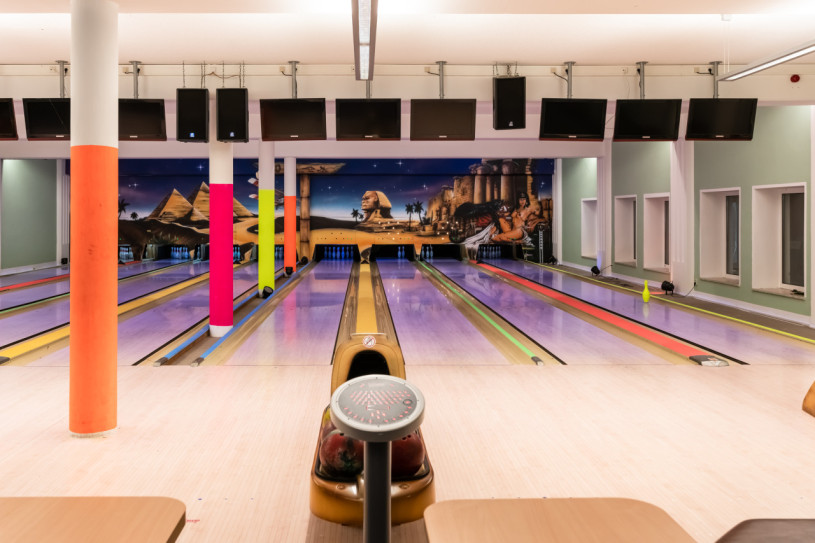 plush74 rental film foto event germany brandenburg ballhouse bowling space 20