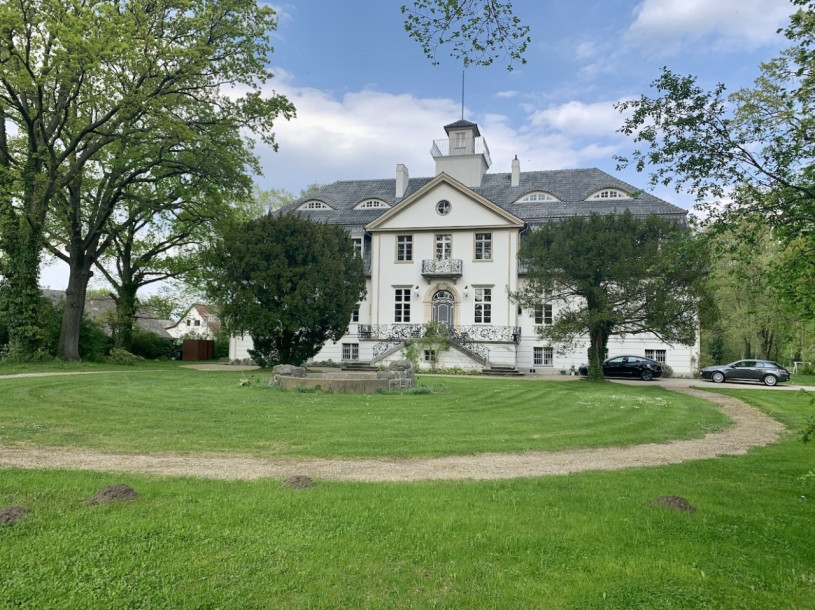 plush74 rental location film photo event castle villa countryside velvet garden 36 (2)