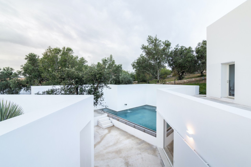 plush74 affitto location film produzione fotografica servizio moderno bianco pulito casa villa grafica lusso26