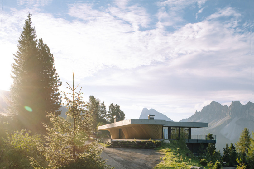 plush74 rental location photo film italy dolomites apartments mountain00002