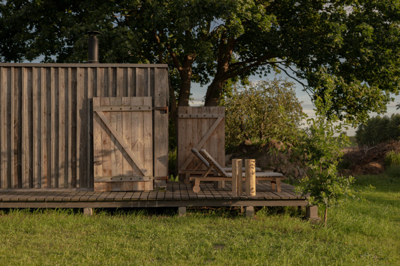 felpa74 alquiler producciones locacion foto pelicula finca polonia granero campo00130