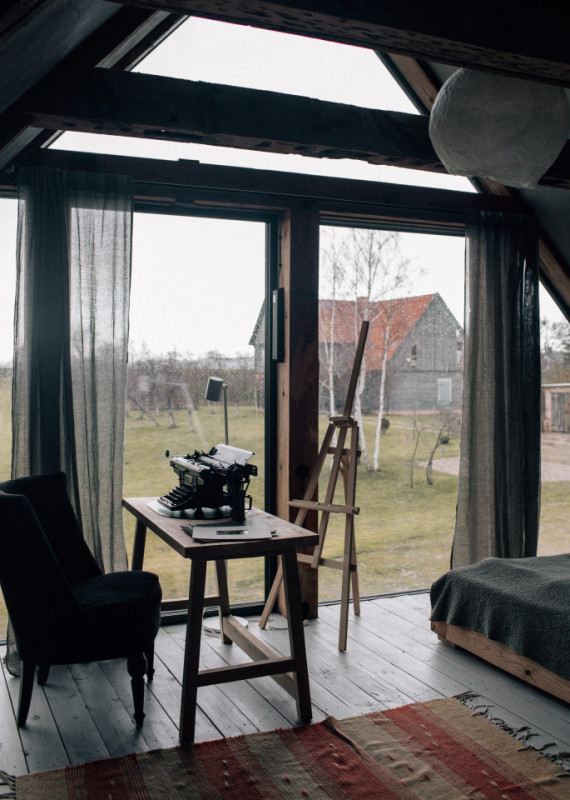 felpa74 alquiler producciones locacion foto pelicula finca polonia granero campo00193