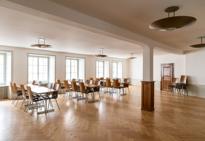 plush74 reunion rooms in historic house 3