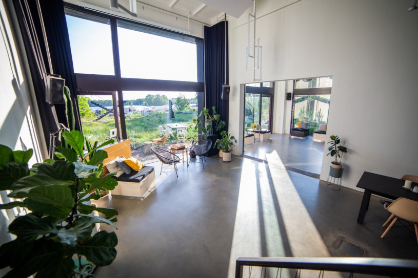 plush74 riverside event studio 2