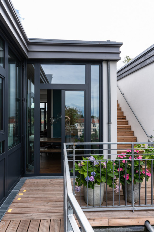 plush74 rooftop garden apartment 30