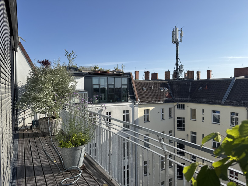 plush74 rooftop garden apartment 40