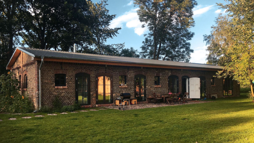 plush74 rustic country house 1