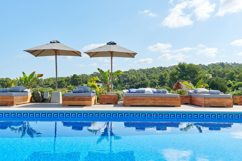 plush74 rustic elegance villa 30