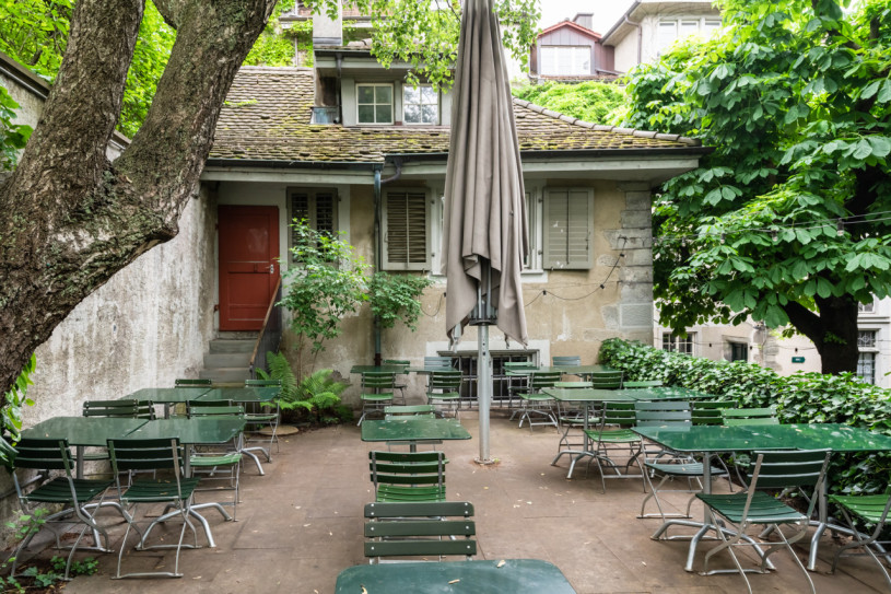 plush74 secret garden and bistro 40 (4)