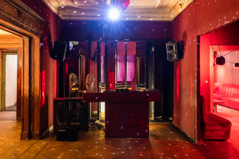 pluche74 verleidelijke bar berlijn 7