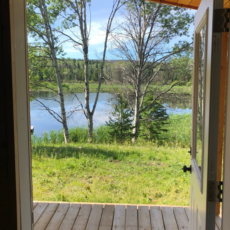 felpa74 sereno frente al lago solar cabañas retiro 19