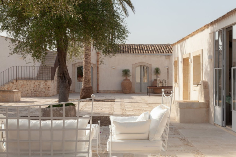 plush74 sicilian villa falcone 17