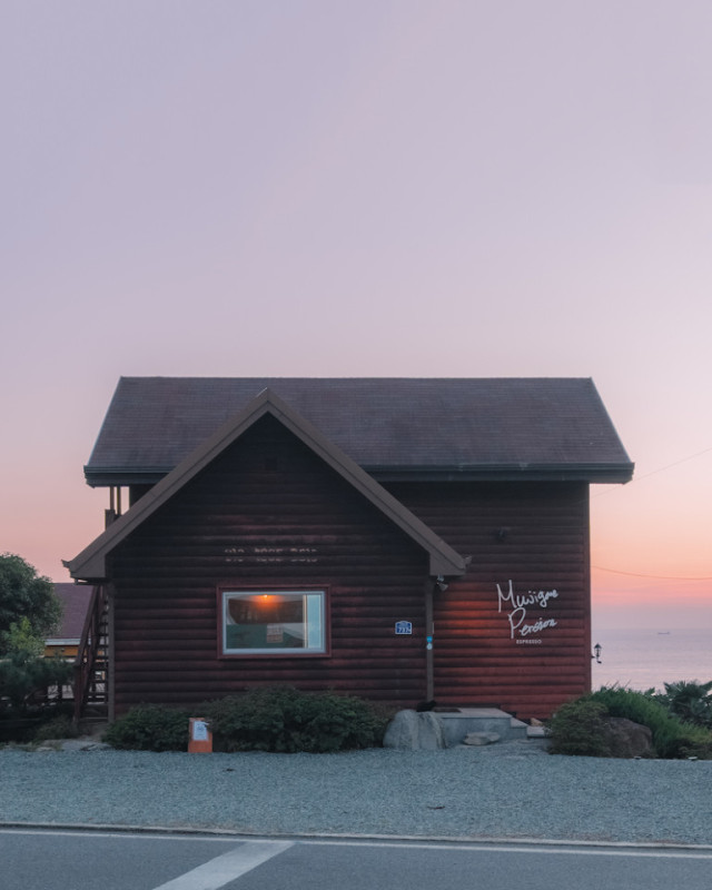 plush74 corea del sur geojedo island seaside ocean location rent shoot film photo rocks 16