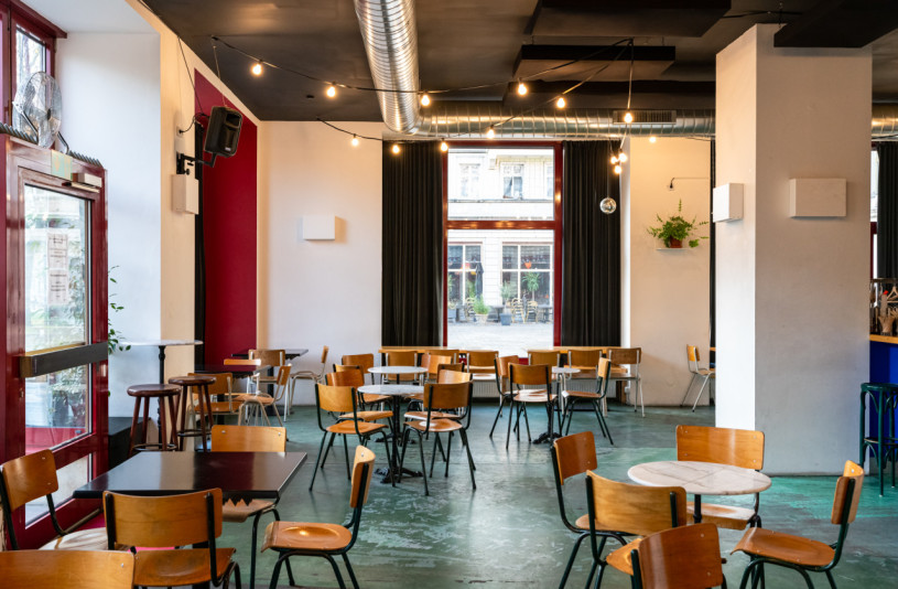 plush74 the contemporary bar 22