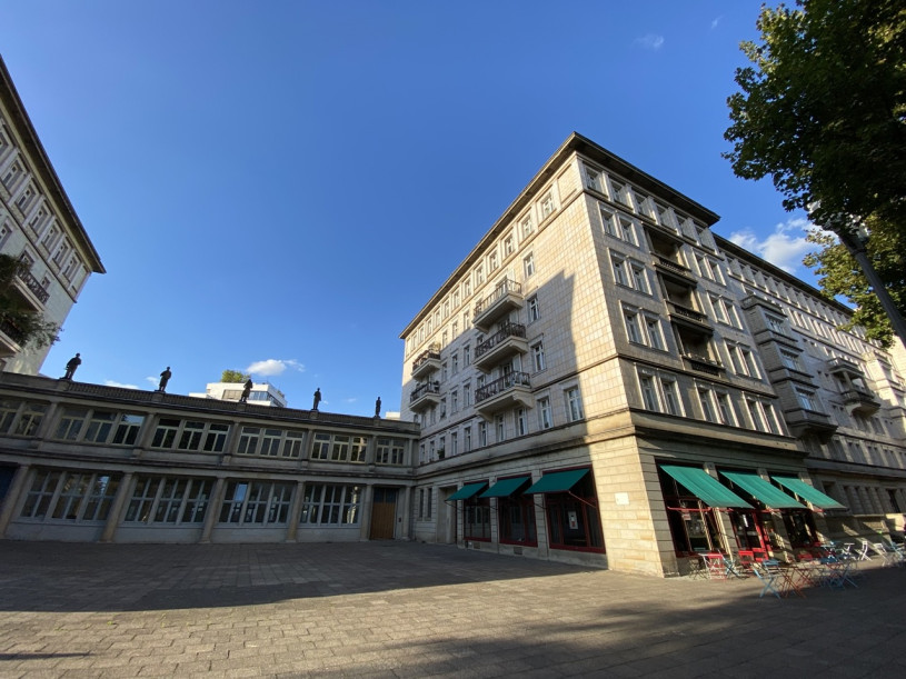 plush74 the contemporary bar 6