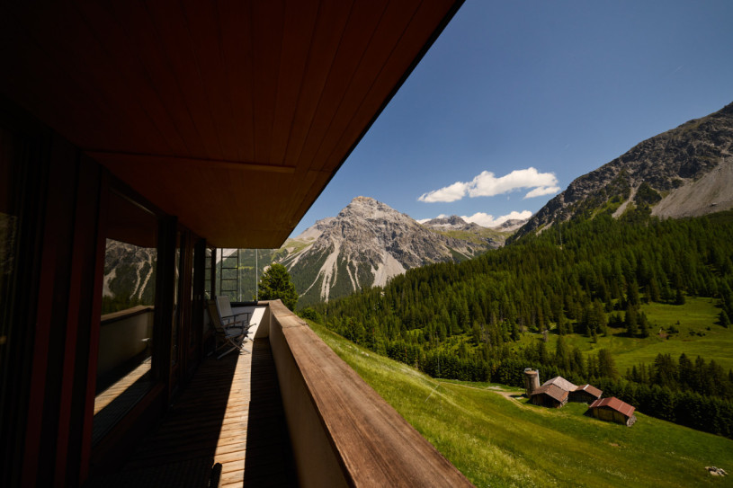 plush74 the grand arosa pop up hotel 26