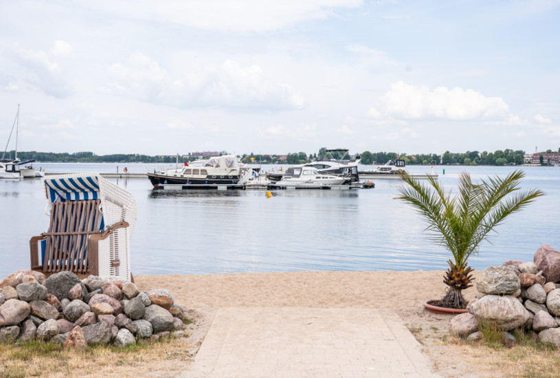 plush74 the marina 24