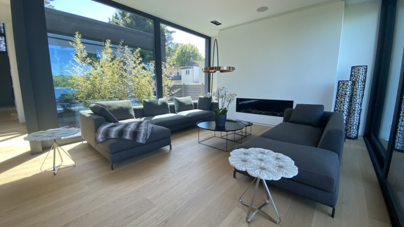 plush74 the sunlit lake house 30