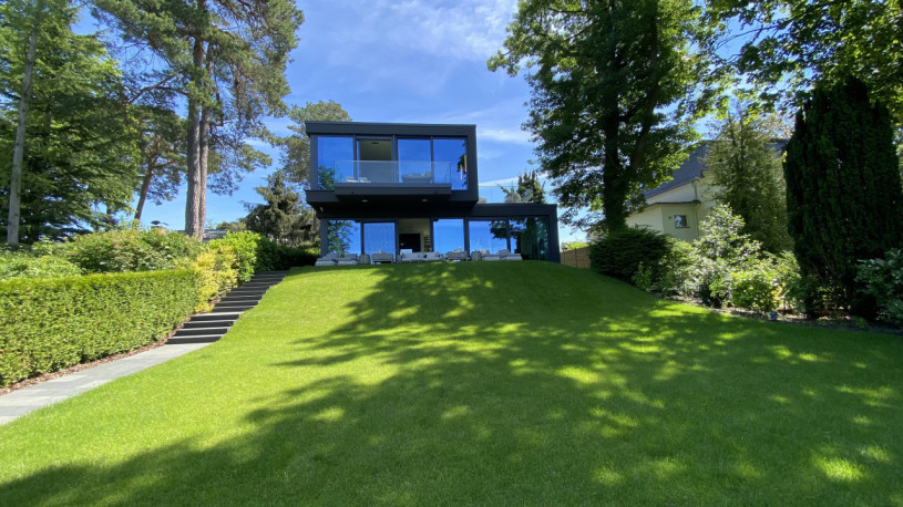 plush74 the sunlit lake house 57