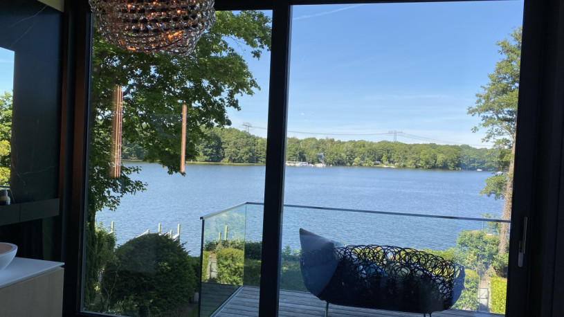 plush74 the sunlit lake house 71 (1)