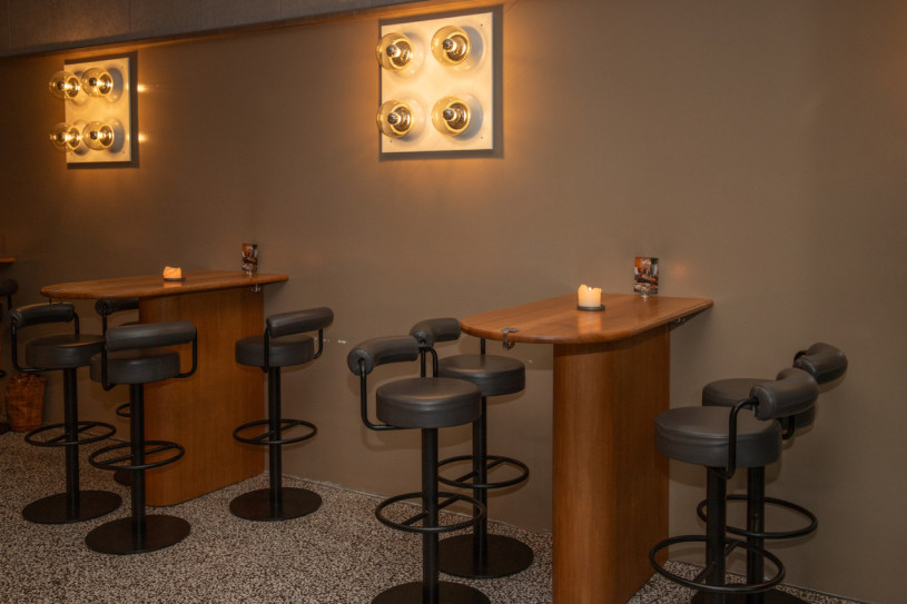 plush74 timeless vintage cafe 7