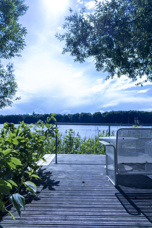 plush74 tiny house by the water 3