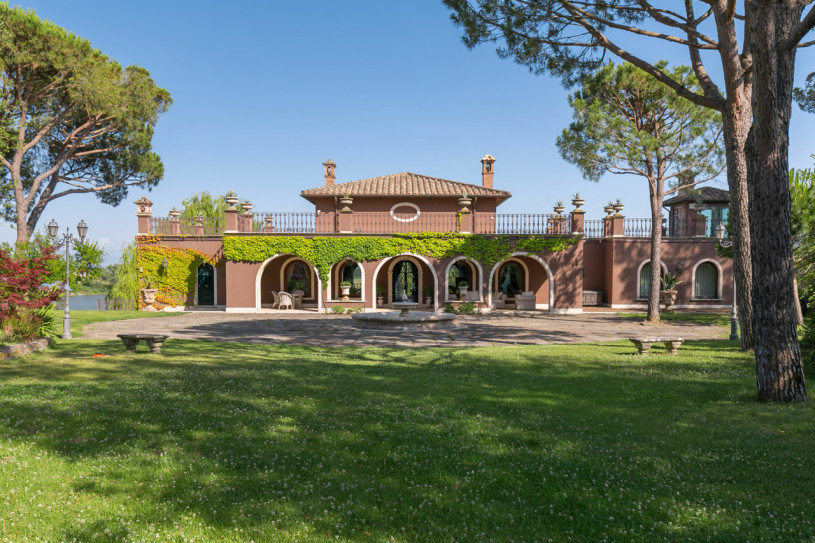 pluche74 toskana meer villa 1