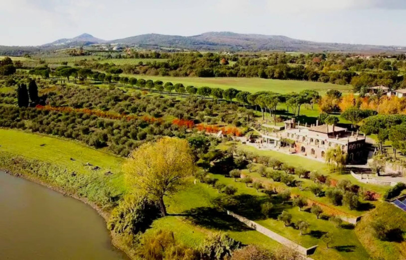 pluche74 toskana lake villa 31