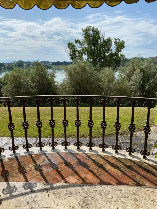 pluche74 toskana lake villa 32