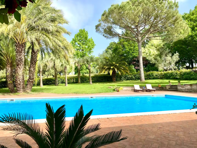 pluche74 toskana lake villa 35