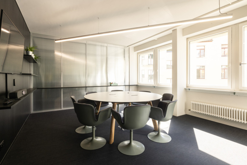 plush74 urban workspace bistro 13