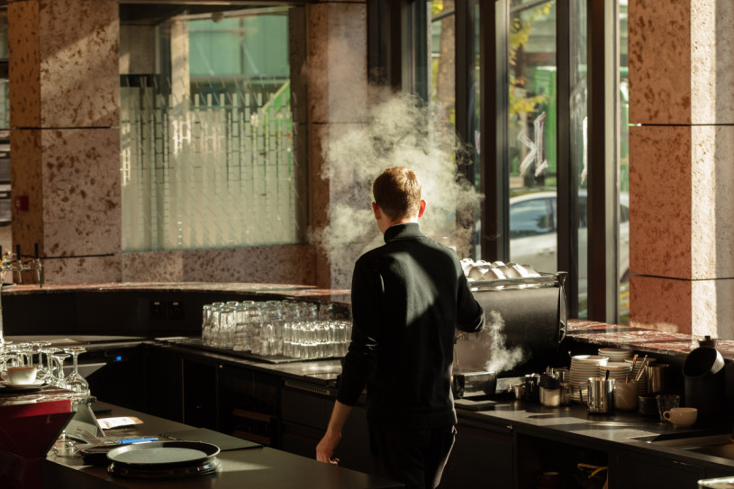 plush74 urban workspace bistro 4