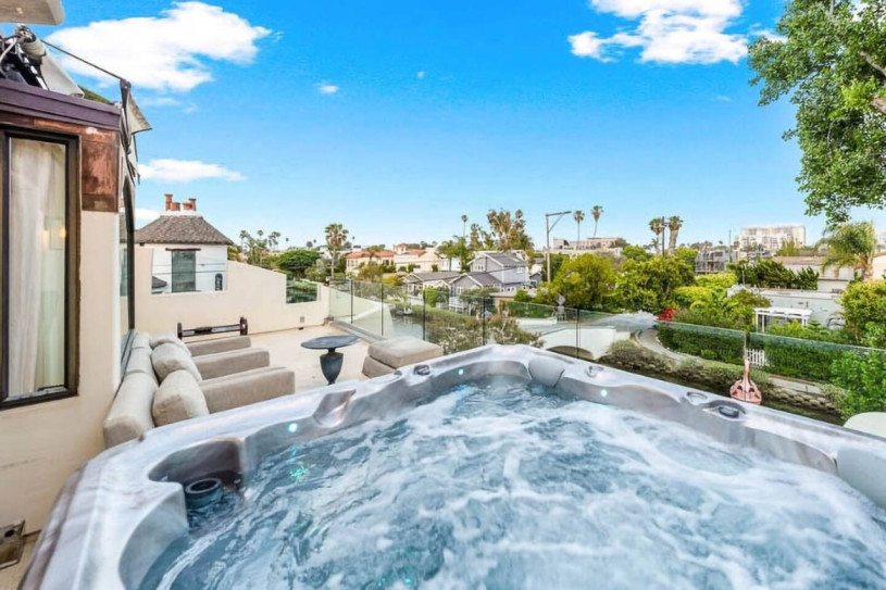 plush74 venice beach house 1(1)