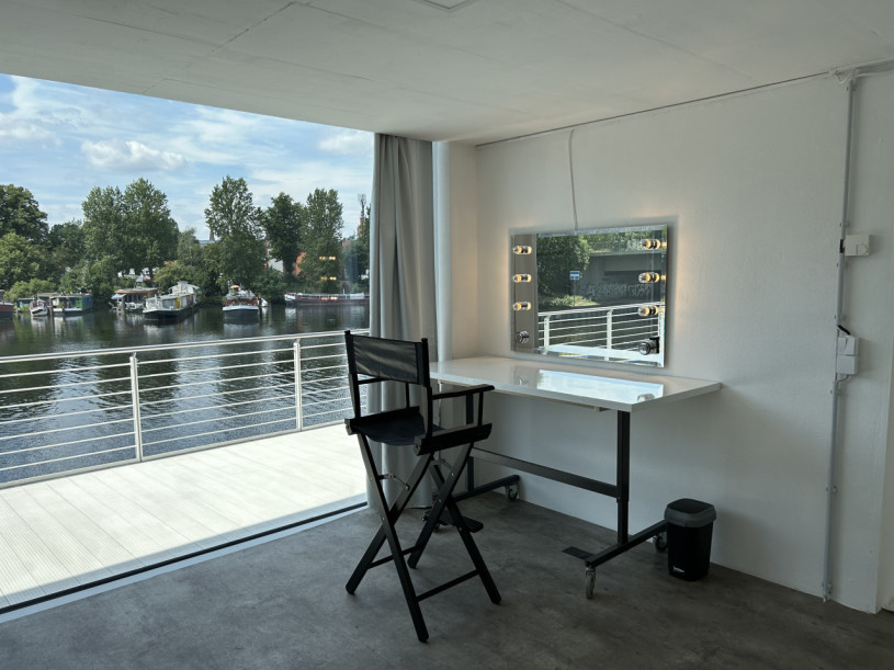 plush74 water front studios 6(1)