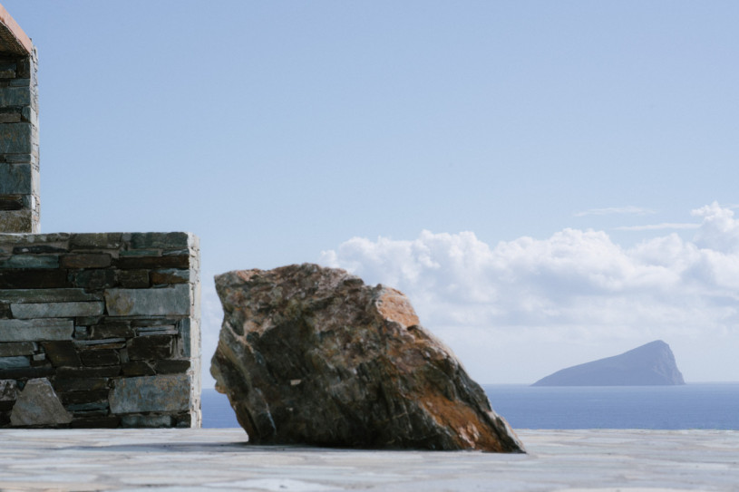 plush74 white cubes on the aegean 36(1)