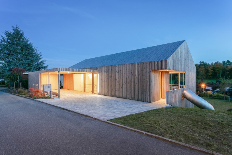 plush74 wooden modern country house 13