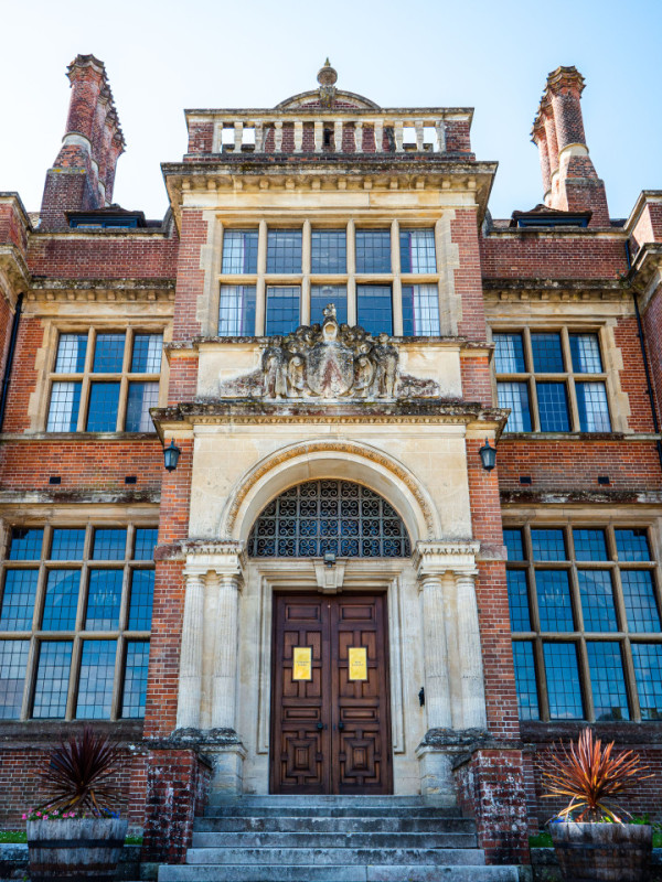 st edwards school front of school38